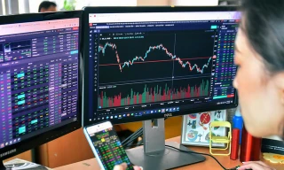 Cổ phiếu bắt đáy về tài khoản, VN-Index mất đà tăng