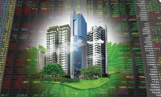 Cổ phiếu của 2 'ông lớn' dậy sóng 