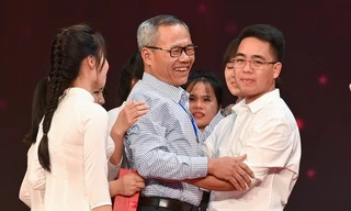 Ông Nguyễn Trung Chắt và các con