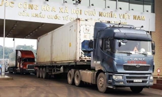 Tránh ùn tắc khi xuất hàng sang Trung Quốc , doanh nghiệp cần lưu ý gì?