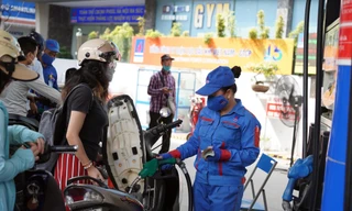 Giá xăng tăng mạnh vào ngày mai? 