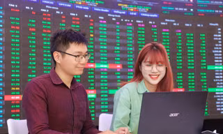 Chứng khoán tăng mạnh nhất từ đầu năm