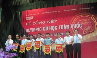 Trao giải Olympic cơ học toàn quốc năm 2013