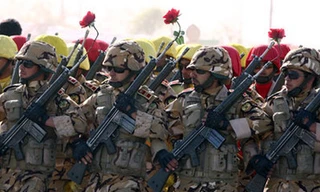 Binh sỹ Iran trong cuộc diễu binh kỉ niệm Ngày Quân đội nước này.