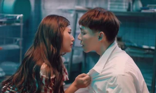 Cô gái 'khóa môi' Erik: Xinh đẹp, từng tham gia nhóm nhảy đình đám