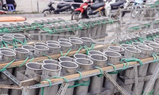 Tận thấy trận địa pháo hoa bên Hồ Tây trước đêm giao thừa