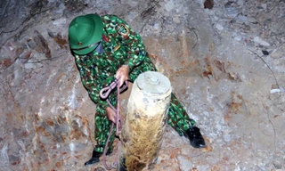 Kinh hãi phát hiện quả bom hơn 200kg ở khu dân cư