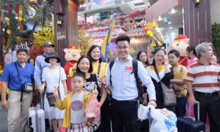 Hàng chục ngàn lượt khách du xuân Kỷ Hợi