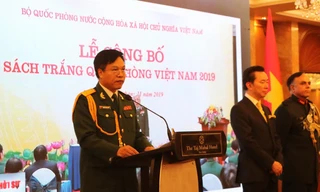 Đại tá Nguyễn Quang Chiến - Tùy viên Quốc phòng Việt Nam tại Ấn Độ phát biểu tại buổi lễ. (Ảnh; Huy Lê/TTXVN)