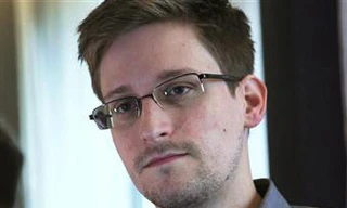 Edward Snowden vừa gửi đơn xin tị nạn ở Nga