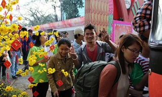 Tết ấm chờ đón sinh viên, công nhân