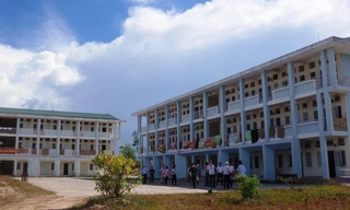 Bên trong khu cách cách ly điều trị ca nhiễm SARS-CoV-2 không triệu chứng quy mô gần 500 giường lần đầu tiên được kích hoạt tại Huế