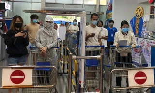 Phiếu đi chợ còn nhiều bất cập