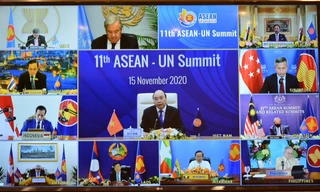 Để đối ngoại đi tiên phong