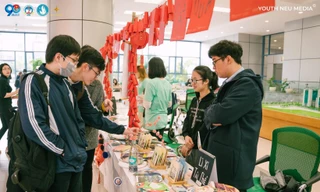 Triển lãm “Vang bóng” và triển lãm “Tái sinh“: Chuỗi sự kiện chào năm mới NEU GLORY NIGHT