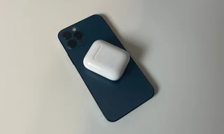 Thật bất ngờ: Các mẫu iPhone 12 có thể hỗ trợ sạc ngược không dây cho các phụ kiện Apple?