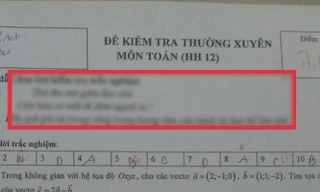 Giáo viên Toán ghi thêm câu thơ vào đề kiểm tra thường xuyên, teen đọc xong sợ “xanh mặt“