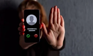 Người dùng Facebook Việt Nam hoang mang với cảnh báo cuộc gọi lạ lấy cắp thông tin