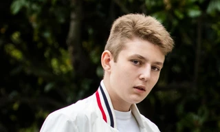 “Hoàng tử Nhà Trắng” Barron Trump trong 4 năm qua: Thay đổi chóng mặt, đẹp trai khó cưỡng