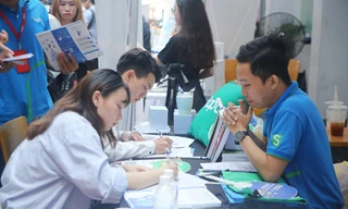 Lời khuyên cho bạn trẻ đi tìm việc: “Hãy chinh phục doanh nghiệp như chinh phục người yêu”