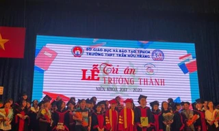 Lời khuyên của thầy hiệu trưởng dành cho teen cuối cấp: Hãy là một người bình thường tử tế