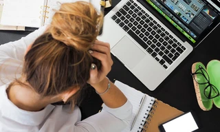 Đăng đàn kể khổ chuyện đi làm, nữ sinh khoe tốt nghiệp loại Giỏi nhận "cái kết đắng"