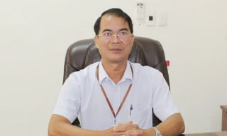 Giám đốc ngân hàng nộp đơn xin nghỉ để 'nhường đường' 