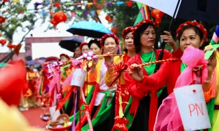 Lễ hội Chèo tàu Tổng Gối tưng bừng trở lại sau 8 năm