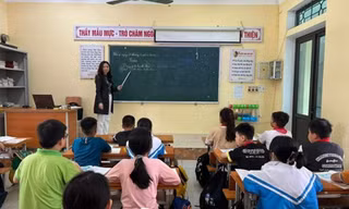 Đề xuất giao quyền tuyển dụng giáo viên; kỷ luật hiệu trưởng giật micro hiệu phó