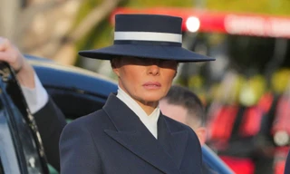 Trang phục của bà Melania Trump tại lễ nhậm chức gây sốt