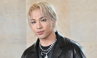 Taeyang (Big Bang) bị fan BTS tấn công