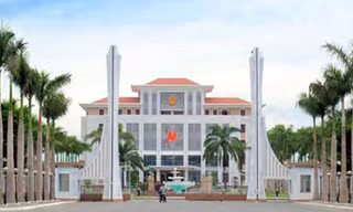 Bản tin 8H: Cán bộ ở Quảng Nam nghỉ hưu trước tuổi nhận hơn 3,2 tỷ đồng