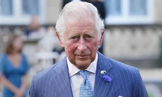 Vua Charles nhập viện khẩn cấp