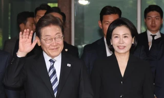 Tân Đệ nhất phu nhân Hàn Quốc gây sốt