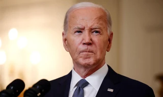 Cuốn sách vạch trần bí mật về ông Biden gây tranh cãi