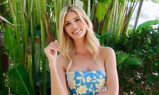 Vóc dáng tuổi 45 của Ivanka Trump