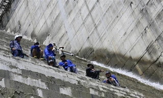 Thân đập thủy điện rò nước: Cần ngay tư vấn độc lập