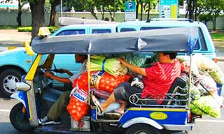 Xe lam lọt vào Top 10 taxi... xịn nhất thế giới