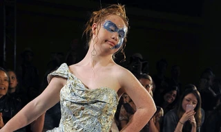 Người mẫu mắc hội chứng Down tự tin trình diễn thời trang