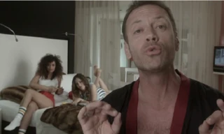 Sao phim khiêu dâm nộp đơn xin làm... giáo viên