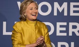 Ngắm thời trang vest nghìn bộ thanh lịch của bà Hillary Clinton 