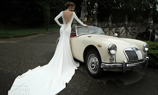 Váy cưới siêu bay bổng lãng mạn tôn ba vòng gợi cảm 