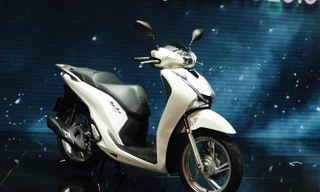 Honda SH mới nâng ngoại hình, thêm ABS, giá từ 76 triệu