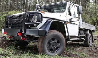 Mercedes-Benz ra mắt bán tải offroad hạng nặng