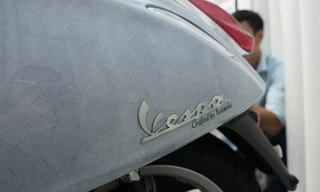 Sắp đấu giá Vespa sơn mài ‘độc nhất vô nhị’