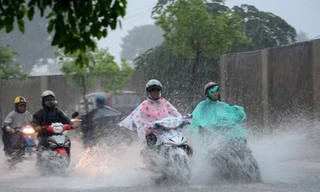 Áp thấp nhiệt đới áp sát Thanh Hóa - Hà Tĩnh