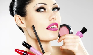 Tác dụng phụ đáng sợ của trang điểm 