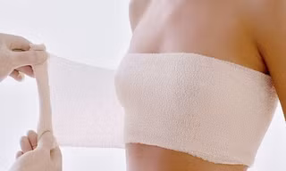 Bơm ngực bằng mỡ tự thân: Bí quyết làm đẹp hay sự lừa dối? 
