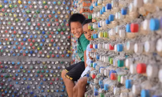  Ngôi nhà độc đáo này nằm gần khu vực cầu cảng đảo Bé chừng vài trăm mét - Ảnh Nguyễn Ngọc 