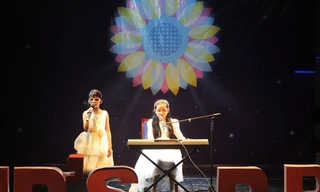 Đêm nhạc của 'nghệ sĩ nhí' khuyết tật gây xúc động